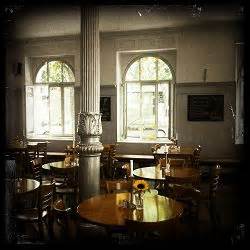 C'est le restaurant où nous avons organisé la 51 ème soirée ch'ti bavarois! Preysinggarten. Herzhafte mediterrane Gerichte, Gebäude ...