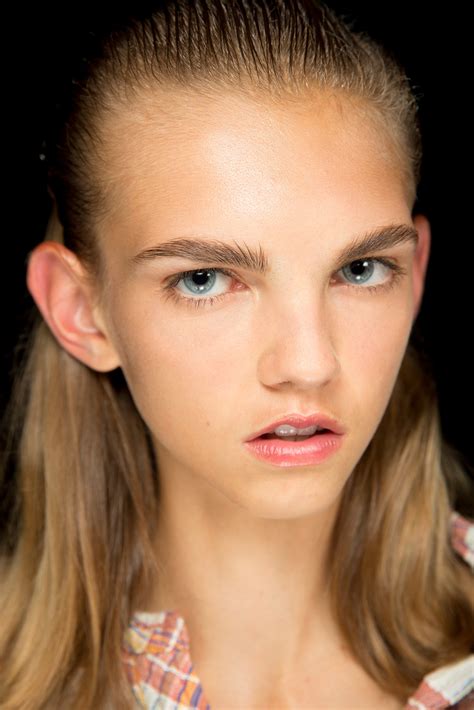 11 Unique-Looking Models Who Are Changing Fashion - Molly Bair, Issa