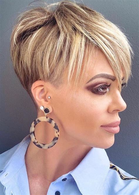 Women with round faces can also wear the pixie. 25 Best White Pixie Haircut Ideas For Cool Short Hairstyle ...