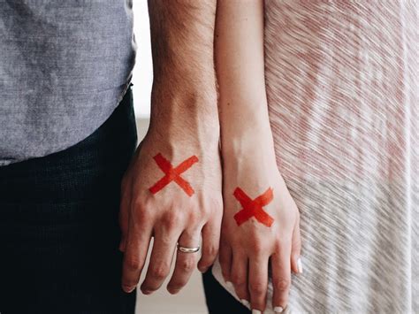16 Signs Your Ex Is Pretending To Be Over You Hubpages