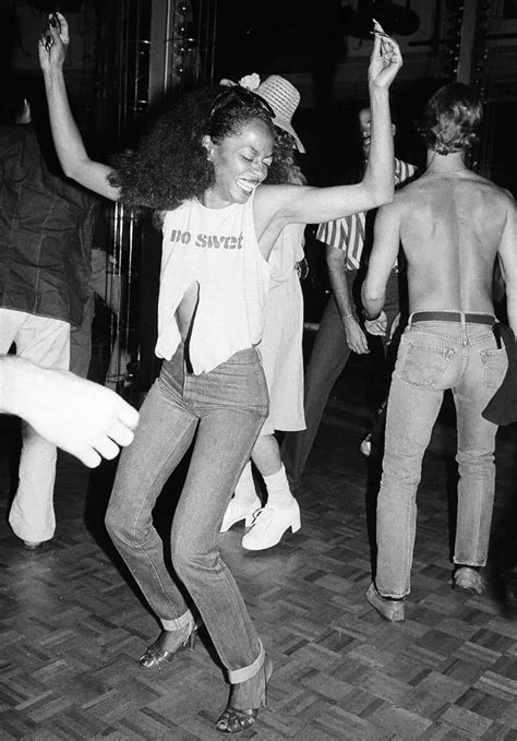 Diana ross dancing at studio 54 in a cutaway no swet tshirt. Pin by Mischo Beauty on Icons | Studio 54, Diana ross ...
