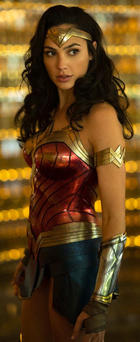 Wonder Woman 2 Costume Gal Gadot 1984 199