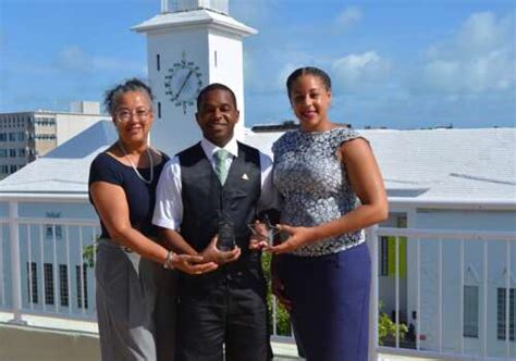 Server Scoops Ambassador Award The Royal Gazette Bermuda News