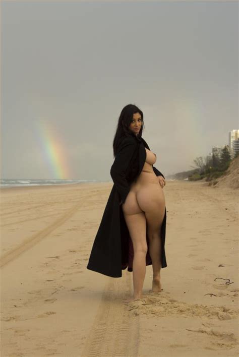 Nude Iranian Girl Porn Pic