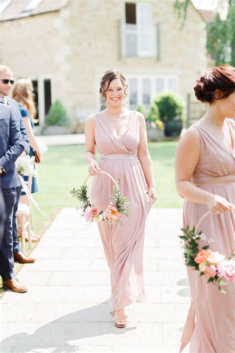 Bridesmaids With Floral Hoops Instead Of Bouquets Wedding Bridal