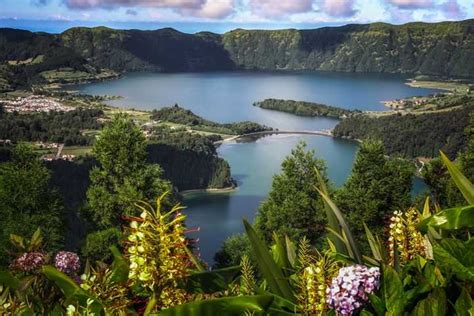 Azores The Blue And Green Lake Sightseeing Tour Getyourguide