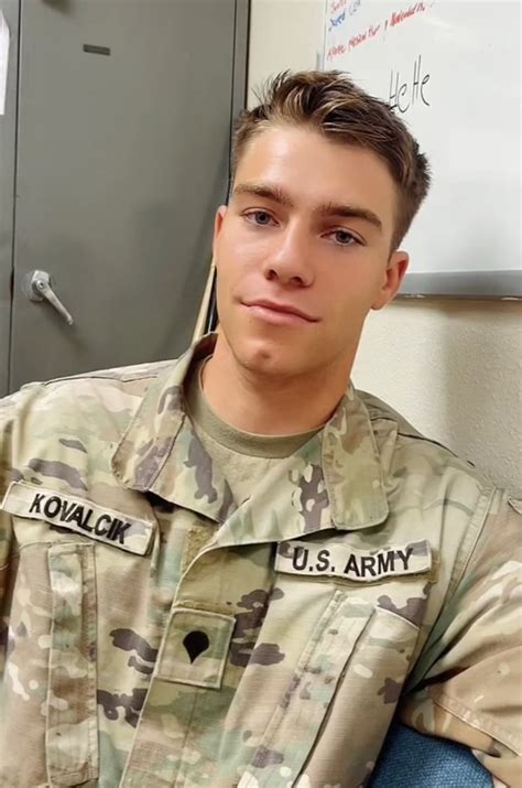 Military Fun On Twitter 😍 Wow Military Meninuniform Hotmen Gay