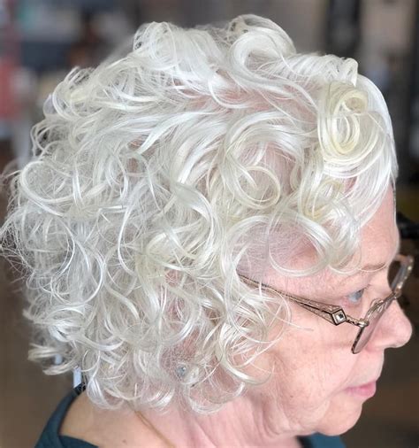 11 Of The Coolest Bob Hairstyles For Women Over 50 With Fine Hair