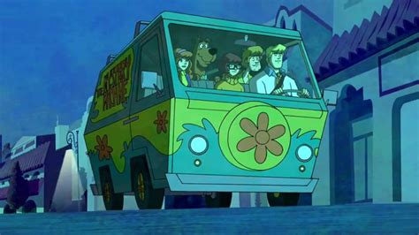 Woman Leads Police On High Speed Chase In Mystery Machine Van From