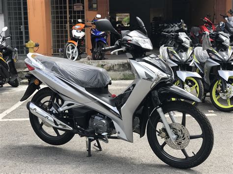 Honda motorcycle rate in 2021 is changed and the new rate of honda 125 motorcycle 2021 model is 129900. HONDA WAVE 125i (New Model) - Max Speed Motors