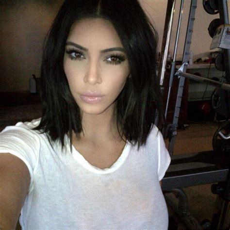 Kim kardashian has been making headlines frequently this week due to her provocative magazine spreads, but she's balanced that move with a short new haircut. Kim Kardashian West on Twitter: "I miss short hair http ...
