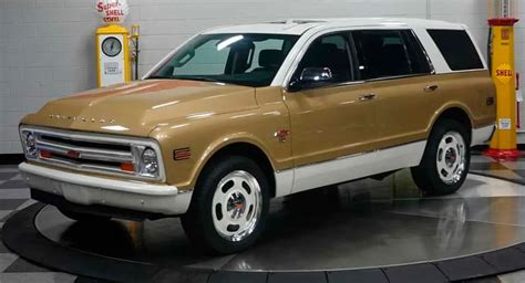 2020 Chevy Tahoe Gets 1968 Look With K5 Blazer Face And Two Tone Paint