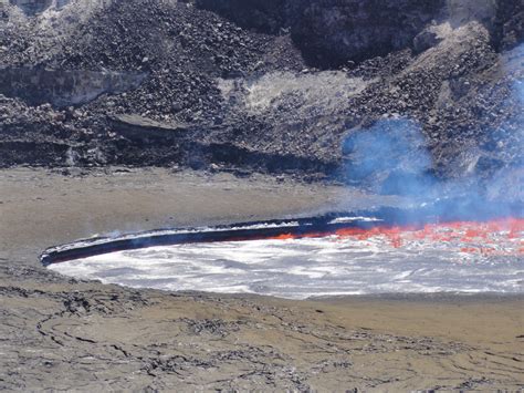 Video Explosion At Volcano Lava Lake