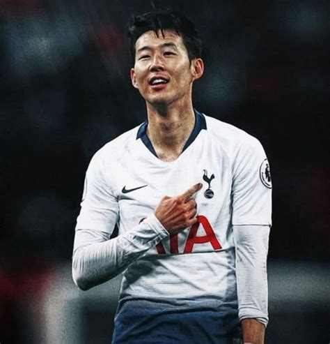 Born 8 july 1992) is a south korean professional footballer who plays as a forward for premier league club tottenham hotspur and captains the south. 英 매체 "손흥민 토트넘 역대 최고의 외국인 선수" - 조선닷컴 ...