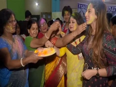 sex workers in kolkata s sonagachi celebrate holi after two years theprint anifeed