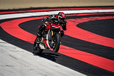 2020 Ducati Streetfighter V4 V4 S