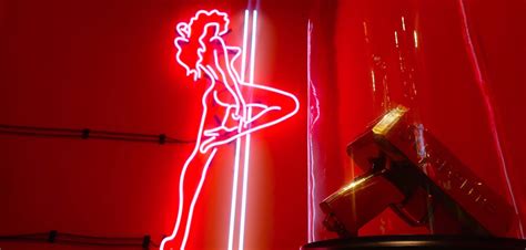 10 Best Strip Clubs In Amsterdam With Photos, Prices & Reviews