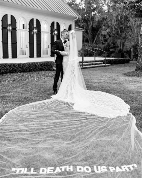 See Hailey Biebers Stunning Wedding Dress Designed By Virgil Abloh