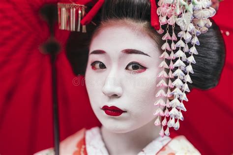 Portrait Of A Maiko Geisha In Gion Kyoto Stock Image Image Of Beauty