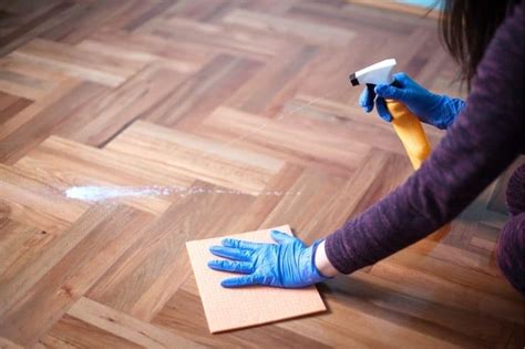 5 Effective Ways To Remove Stain From Wood Floor