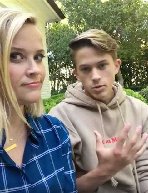 reese witherspoon and ryan phillippe s son deacon 16 to release debut song long run
