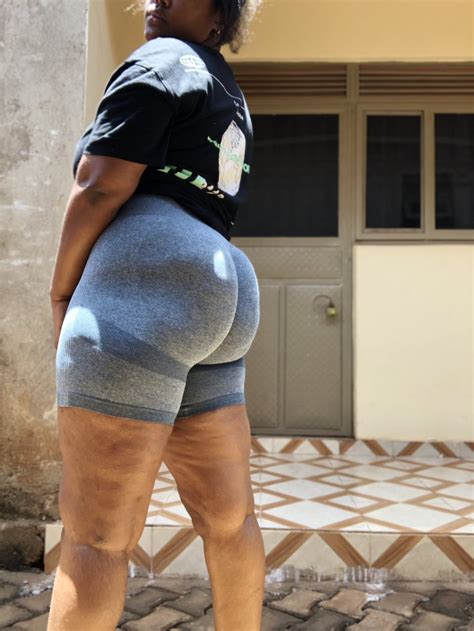 Prada Thick Mami💕💞💖🍑💦🔥🇺🇬 On Twitter Just Going To Read Comments 😎