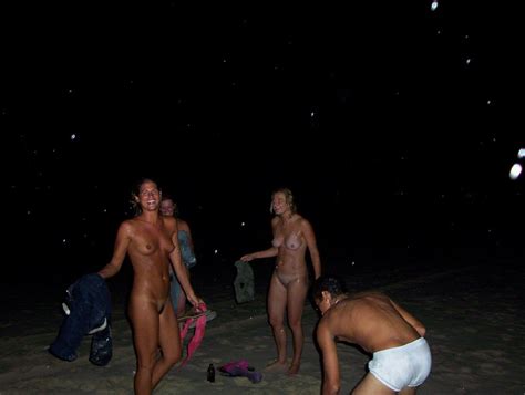 0 Porn Pic From Young Girls Skinny Dipping Aka