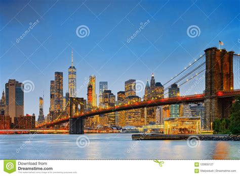 New York Night View Of The Lower Manhattan And The Brooklyn Bridge