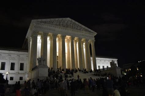 Mourners Gather To Remember Ruth Bader Ginsburg The Wash