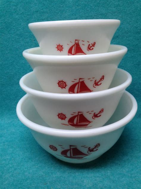 Mckee Glass Ships Red On White Glass Mixing Bowl 4 Piece Set