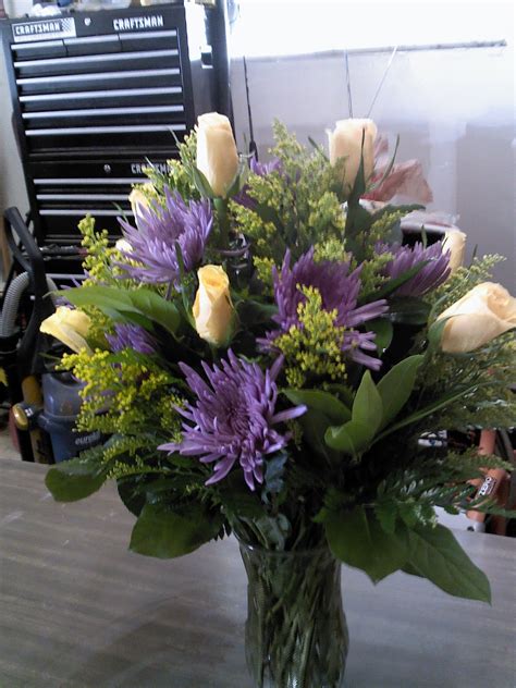 Emmie's Hidden Floral: Funeral Arrangement!!