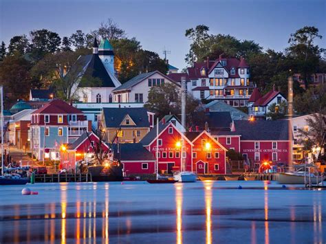 10 Great Attractions In Canada Everyone Should Visit At Least Once