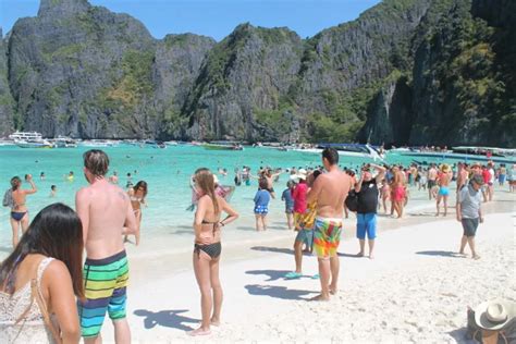 10 of the best things to do on koh phi phi thailand s party island jonistravelling