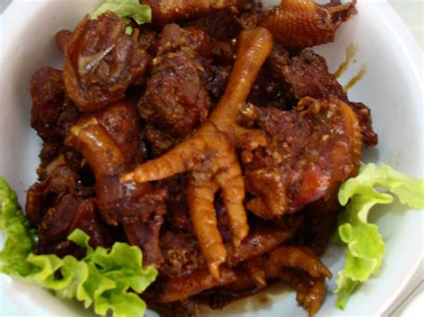 It tastes spicy, sour, sweet and salty with a fresh chicken flavor. Hot and Spicy Chicken Feet Recipe
