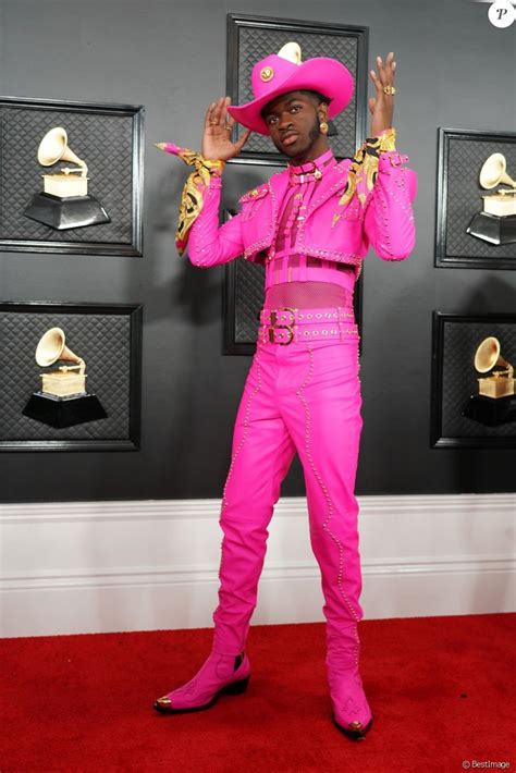 Lil nas x beams with it, but so does every man wearing the montero prison's hot pink uniform. Lil Nas X assiste à la 62ème soirée annuelle des Grammy ...