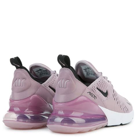 The silhouette is very much on trend, with a chunky sole and heel and a lightweight upper. GRADE SCHOOL NIKE AIR MAX 270 ELEMENTAL ROSE/BLACK/WHITE
