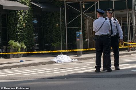 Woman Leaps To Death From 18th Floor Of Nyc Hotel Daily Mail Online