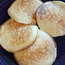 These easy instructions for how to make self rising flour substitute is perfect for quick breads, biscuits or other recipes requiring self raising flour. Self-Rising Flour | Recipe | Food recipes, Self rising ...