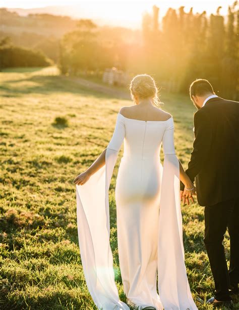 Casey Tanswell Custom Made Second Hand Wedding Dress Save Stillwhite