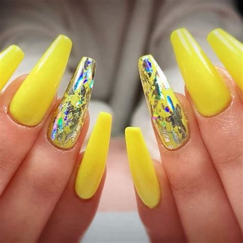 52 Bright Yellow Nail Designs For The Playful Hearts