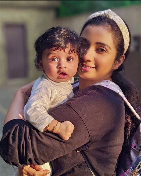Shreya Ghoshal S Son Devyaan Looks Exactly Like His Mommy Their Uncanny Resemblance Is Unmissable