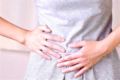 Stomach Pain Causes 7 Reasons For Abdominal Pain Readers Digest