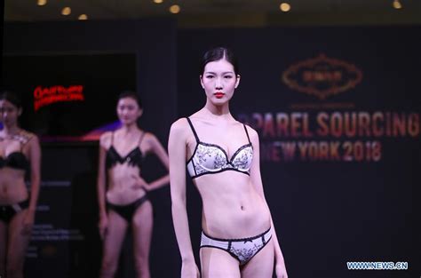 China Lingerie Show Porn Sex Photos