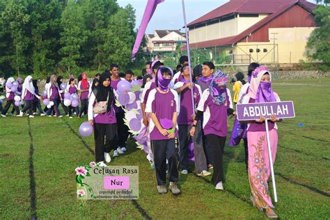 Masakan juga bisa menjadi kunci keluarga bahagia lho, banyak foto: Cetusan Rasa: Kemeriahan Hari Sukan 2012 - Maskot Perbarisan