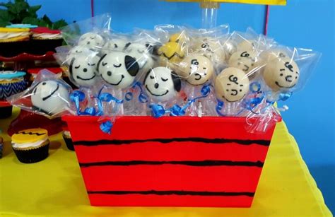 Snoopy Party Cake Pops
