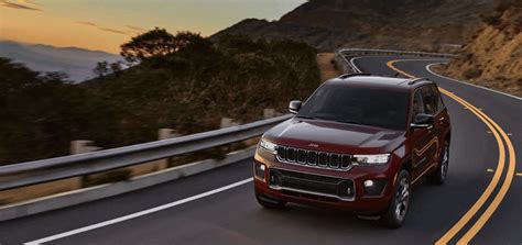 Test Out The Top Features In The New Jeep® Grand Cherokee Twin Lakes