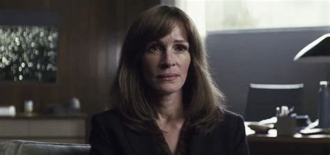Homecoming Trailer Julia Roberts Helps Soldiers Transition Back To