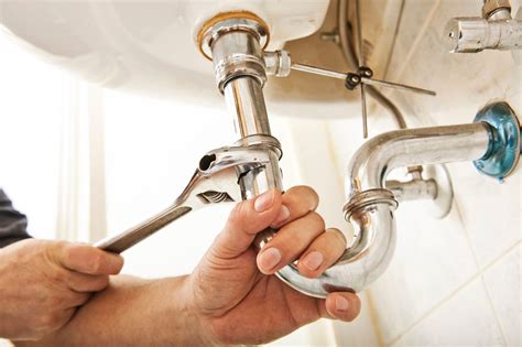 Do plumbers do free estimates. Are Professional Plumbers Worth the Cost?