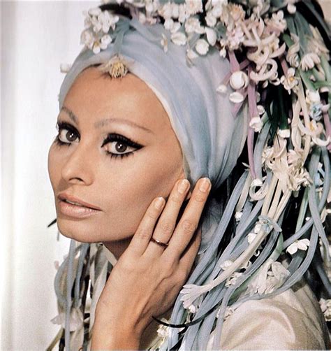 divas in hats sophia loren Форум по искусству и инвестициям в искусство