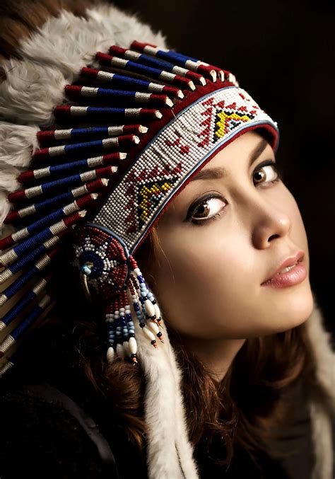 model indigenas americanos indios americanos penacho de indio india mujer maquillaje de